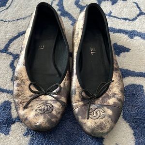 CHANEL flats , size 39